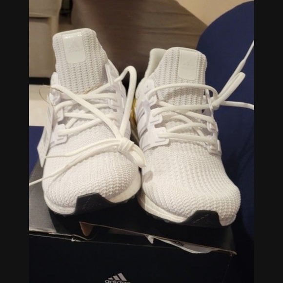 Mens adidas sneakers - Picture 2 of 3